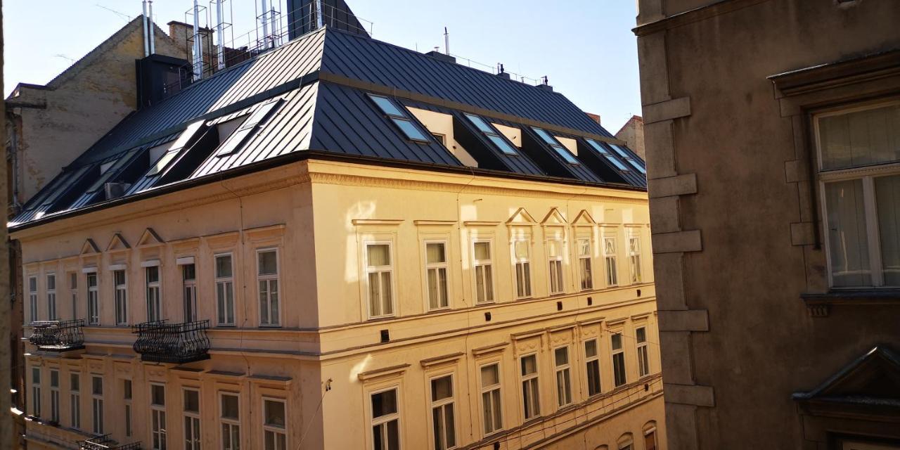 Luxury Apartment In The City Center With Parking ブダペスト エクステリア 写真