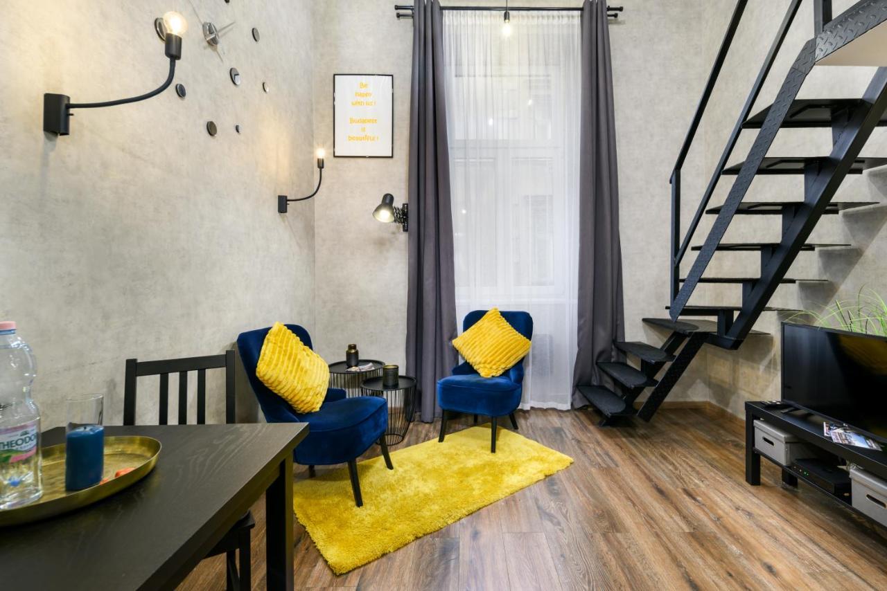 Luxury Apartment In The City Center With Parking ブダペスト エクステリア 写真